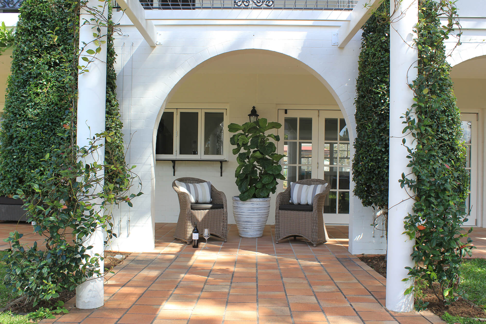 Hamptons style garden The Gap Boss Gardenscapes